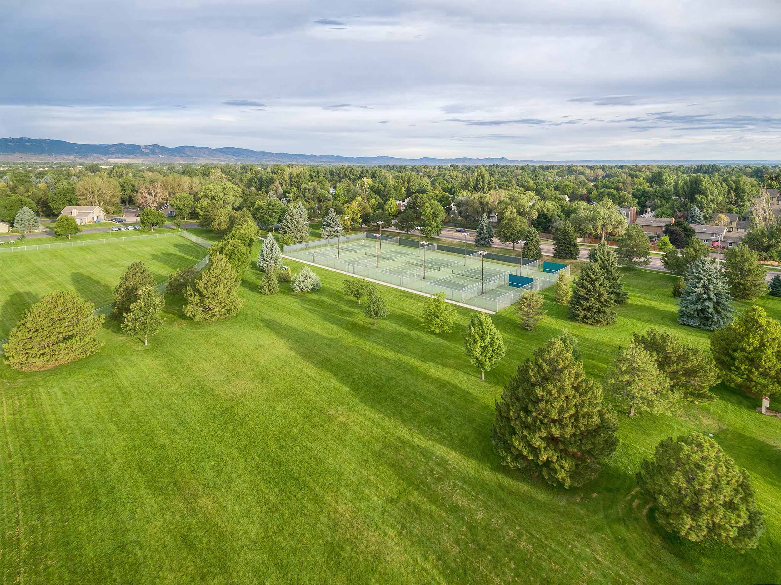 Aerial view of Fort Collins park and tennis court